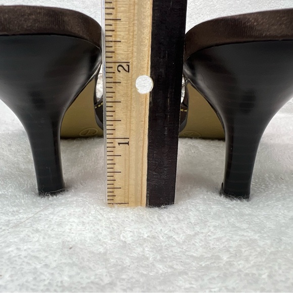 White Stag brown beaded 2+ inch mules - Picture 5 of 5